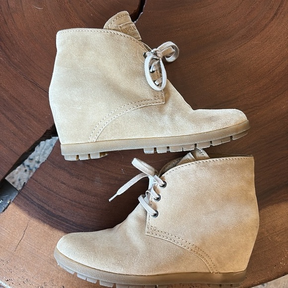 Prada Linnea Rossa Desert Wedge Suede Boots/ Size 37/ US size 7 - Picture 1 of 10